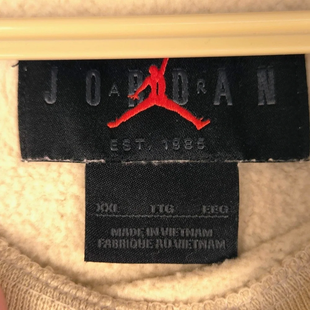 Jordan Essentials Plaid Logo Crewneck Sweatshirt Tan Beige DV1574-206 Mens 2XL
